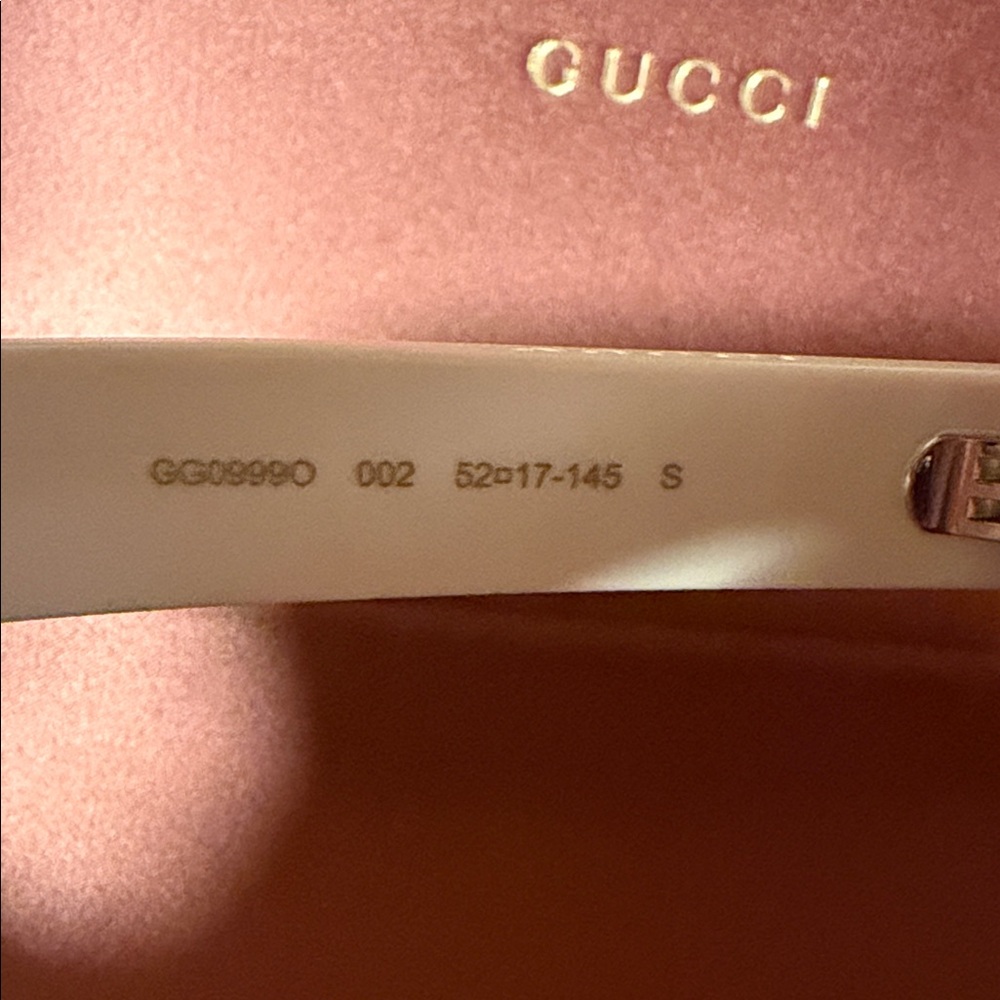 Gucci Black Glasses with Green Case - Picture 6 of 6